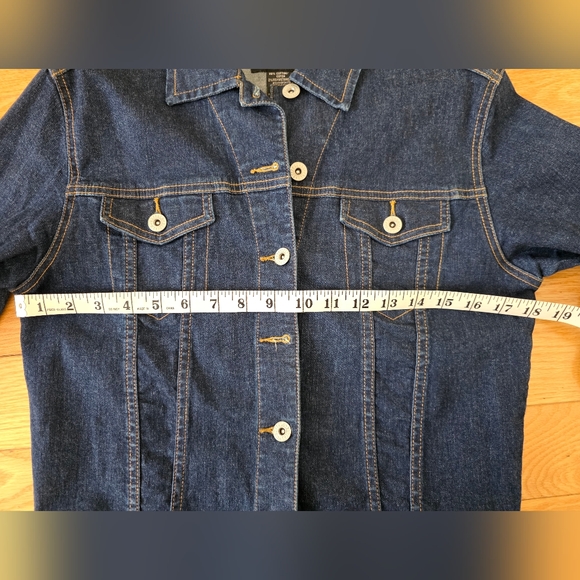 Buffalo Jeans David Bitton Jean Jacket. Medium. - Picture 5 of 7